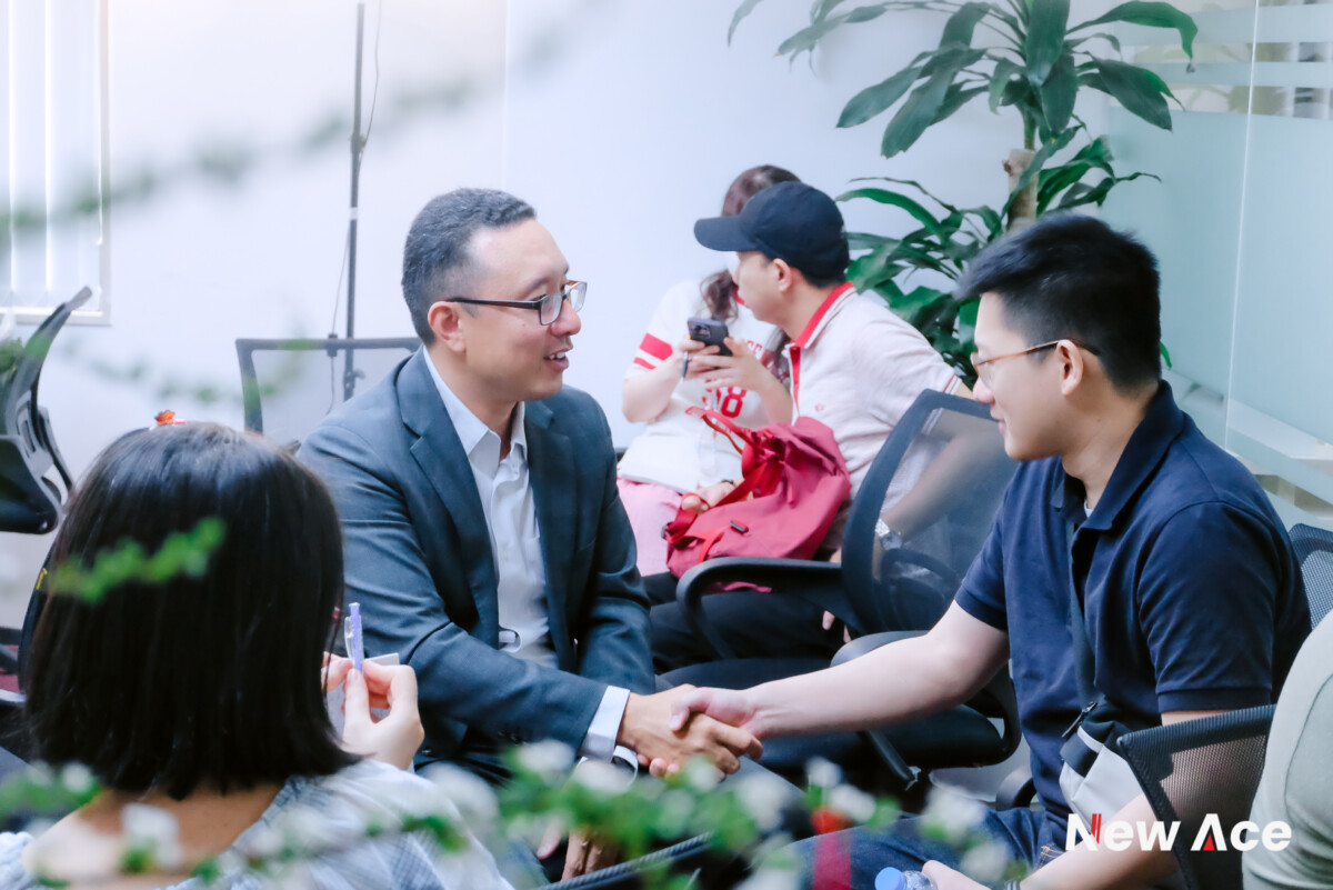 Tư vấn khách hàng